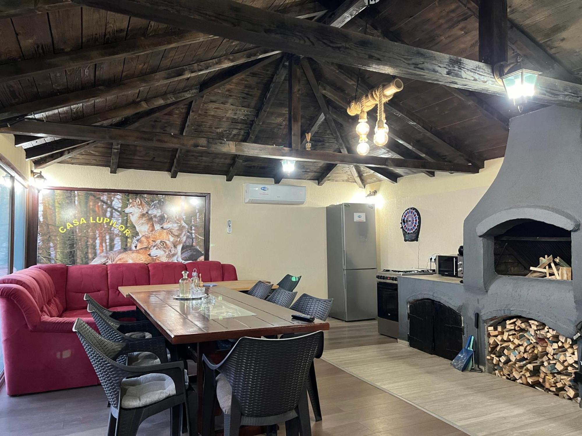 Casa Lupilor Transfagarasan Villa Căpăţîneni-Ungureni Buitenkant foto